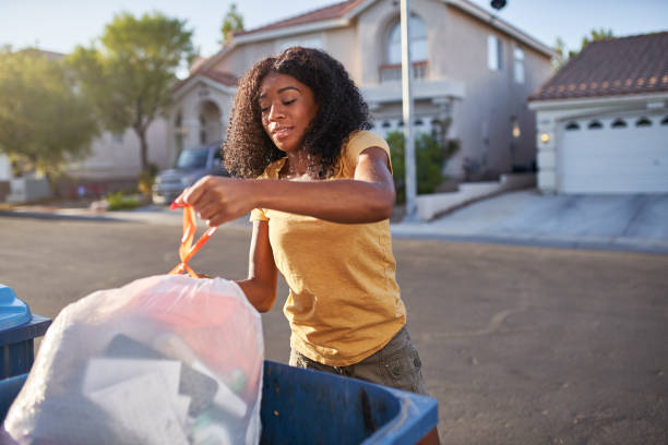 Best Electronics Removal Services  in Hanford, CA